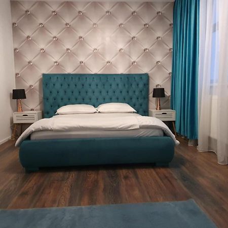 Garsonierre Central Luxury Тыргу-Жиу Экстерьер фото
